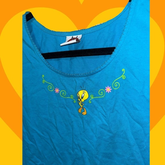 Vintage 1999 Tweety Bird tank top - Picture 3 of 5